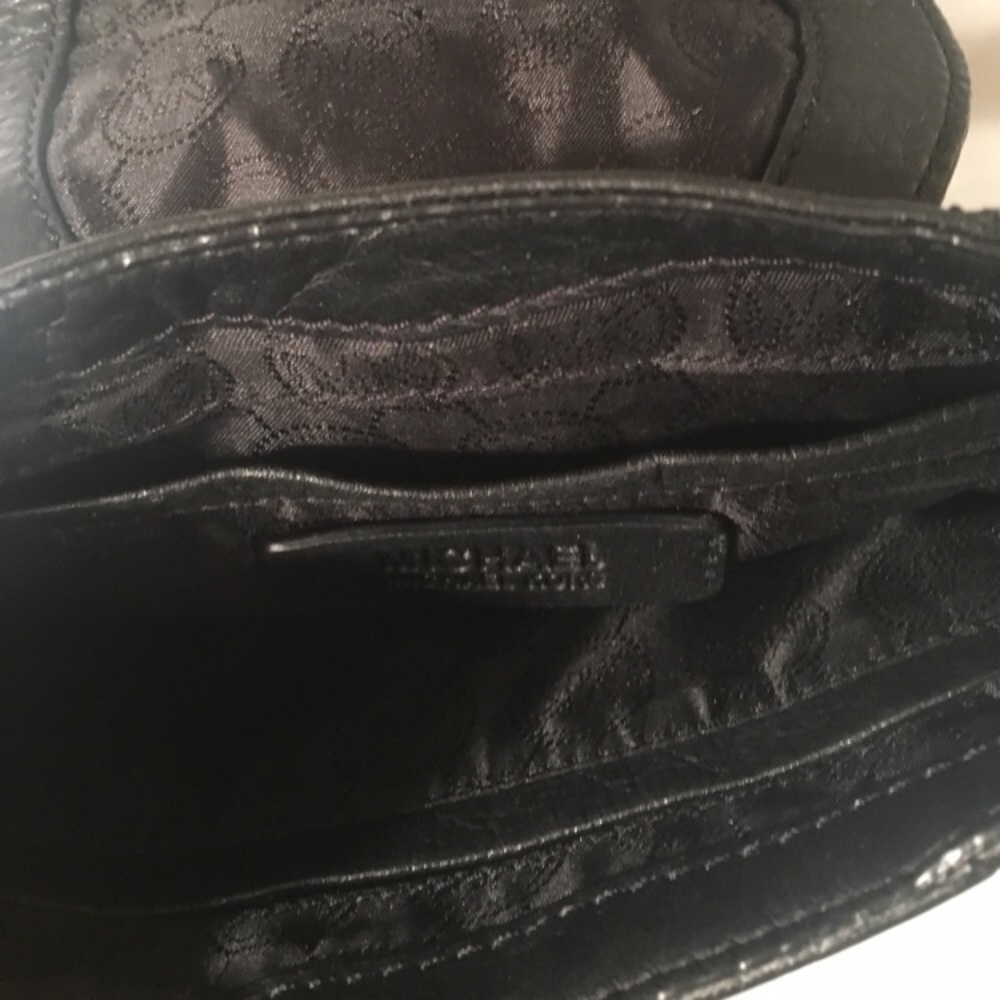Michael Kors Charlton crossbody small - Picture 4 of 8
